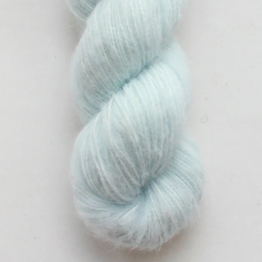 Lotus Yarns Brushed Cashmerino - 15 Plume Eisblau